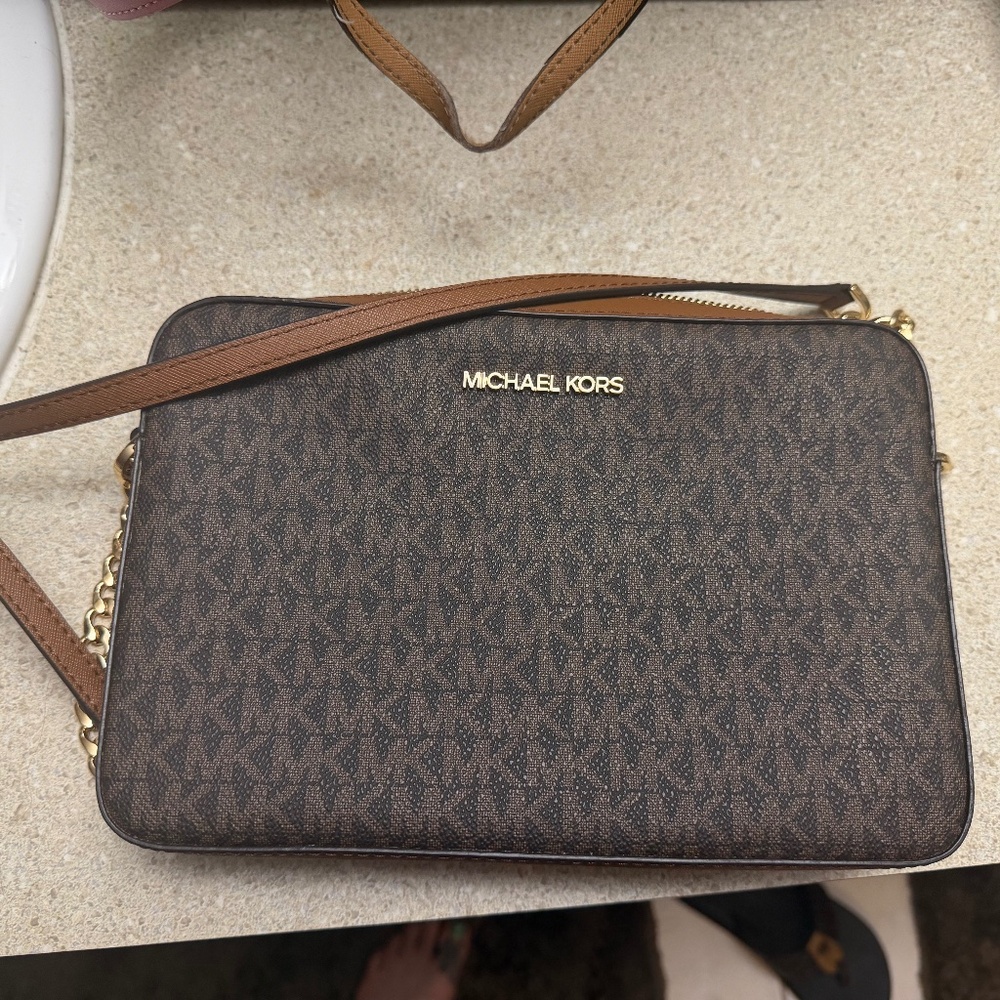 Michael Kors crossbody